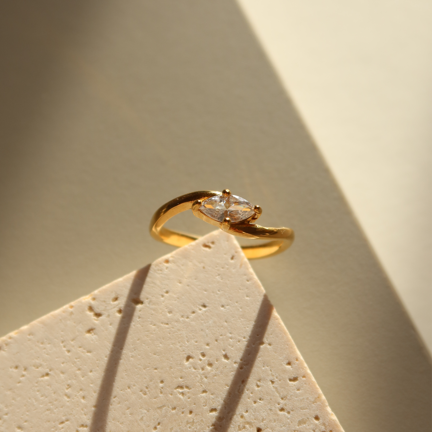 PREORDER - Marquise Shine Ring